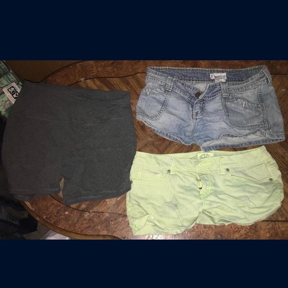 Shorts - Picture 8 of 11